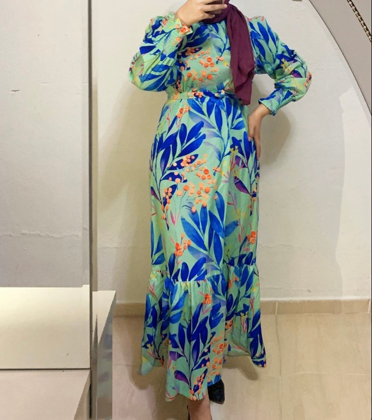 Bayan elbisesi